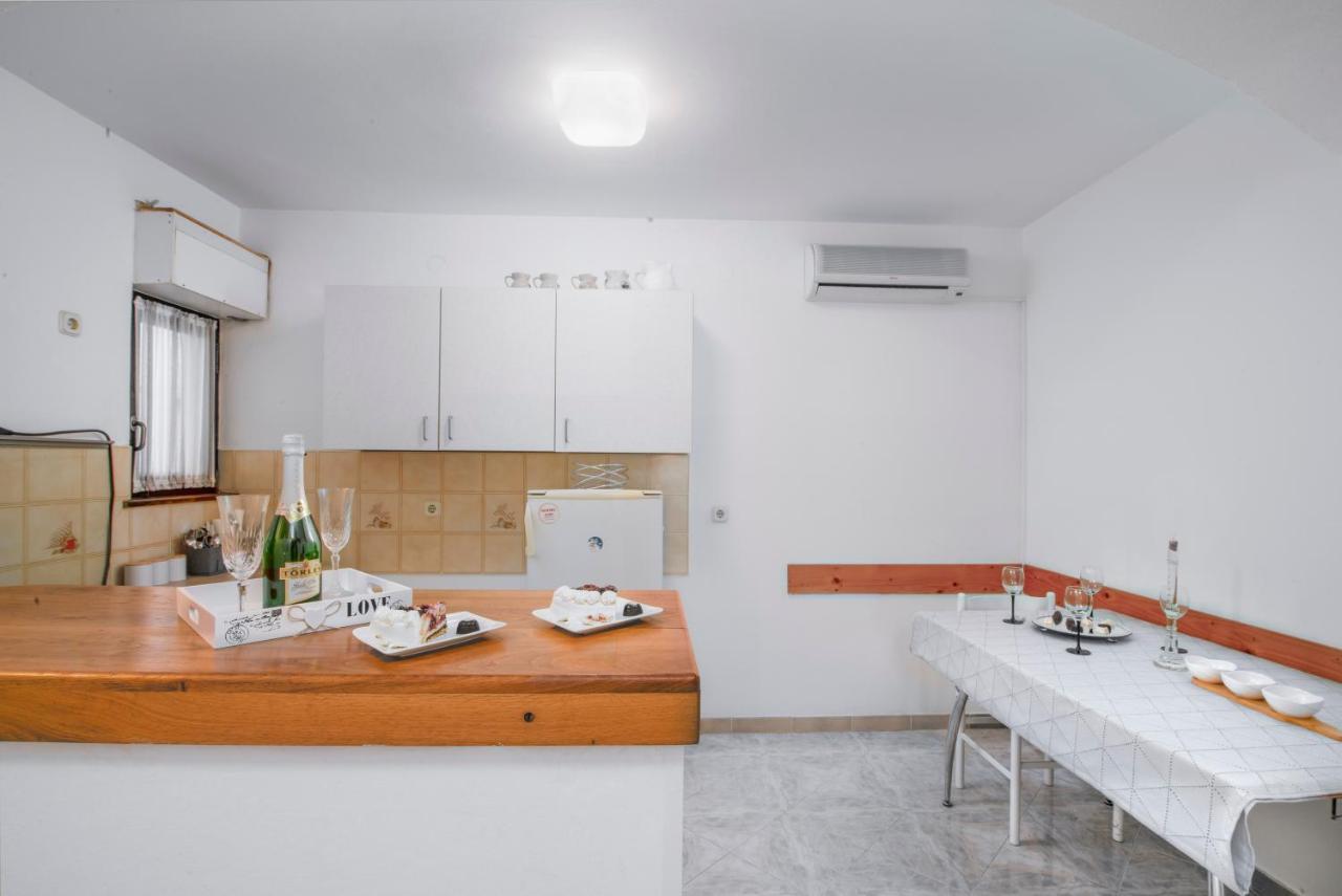 Apartment Palma Пула Экстерьер фото